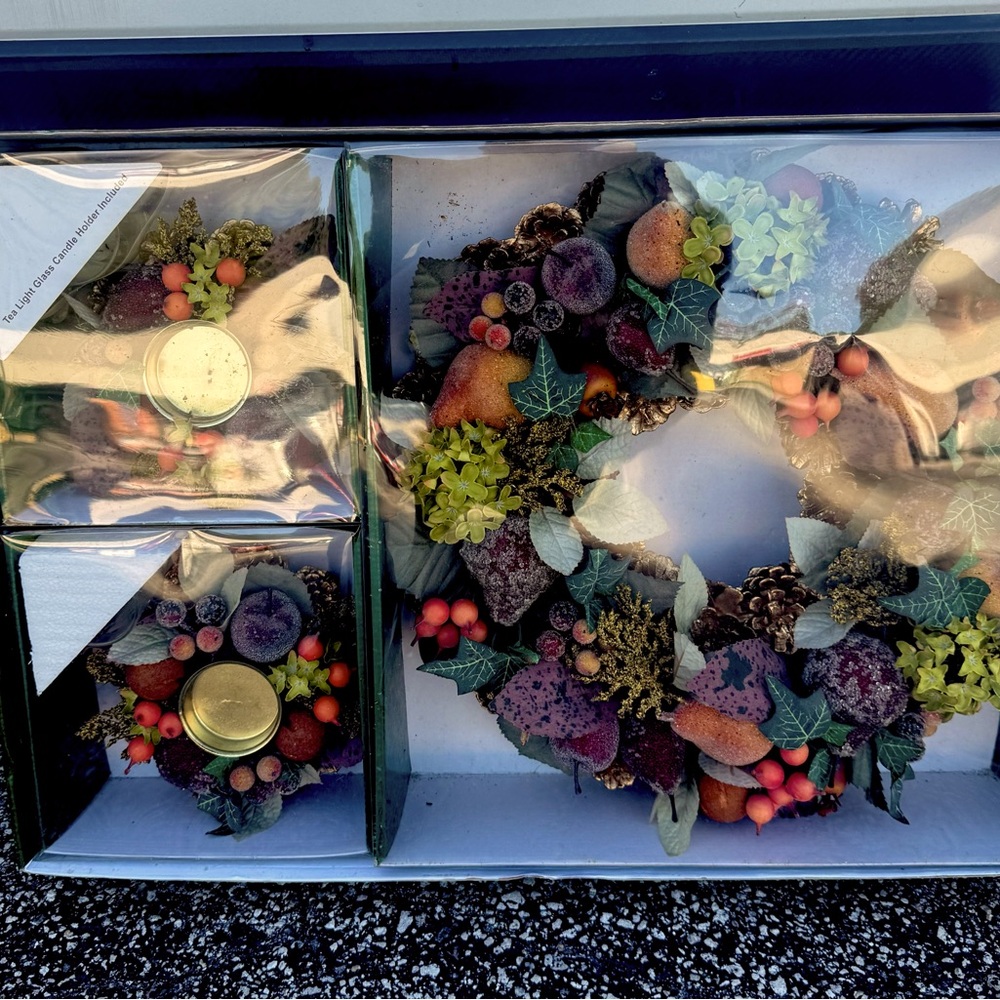 Kurt Adler Multicolor Autumn Berry and Pinecone Wreath with Mini Candle Rings